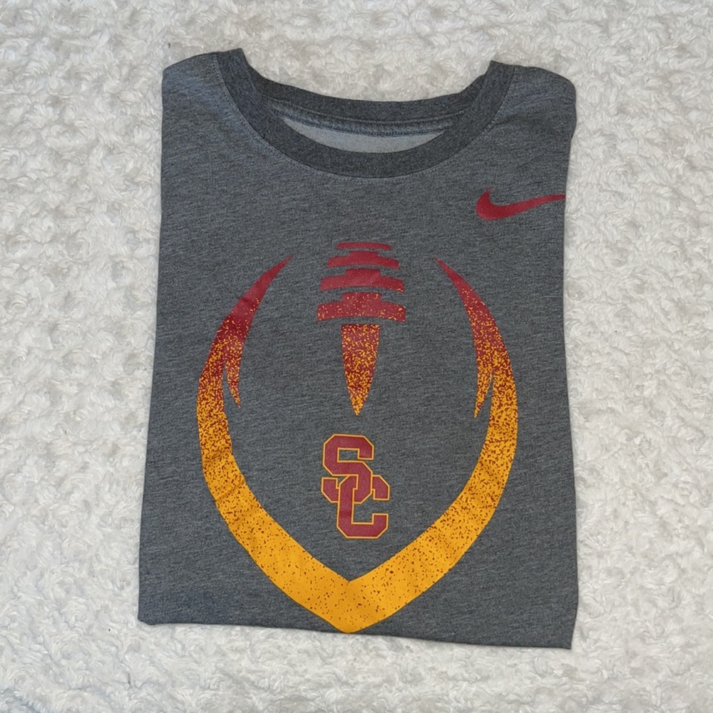 NIKE THE NIKE TEE SC FOOTBALL T-Shirt USC. Dri-fit. Size large. EUC